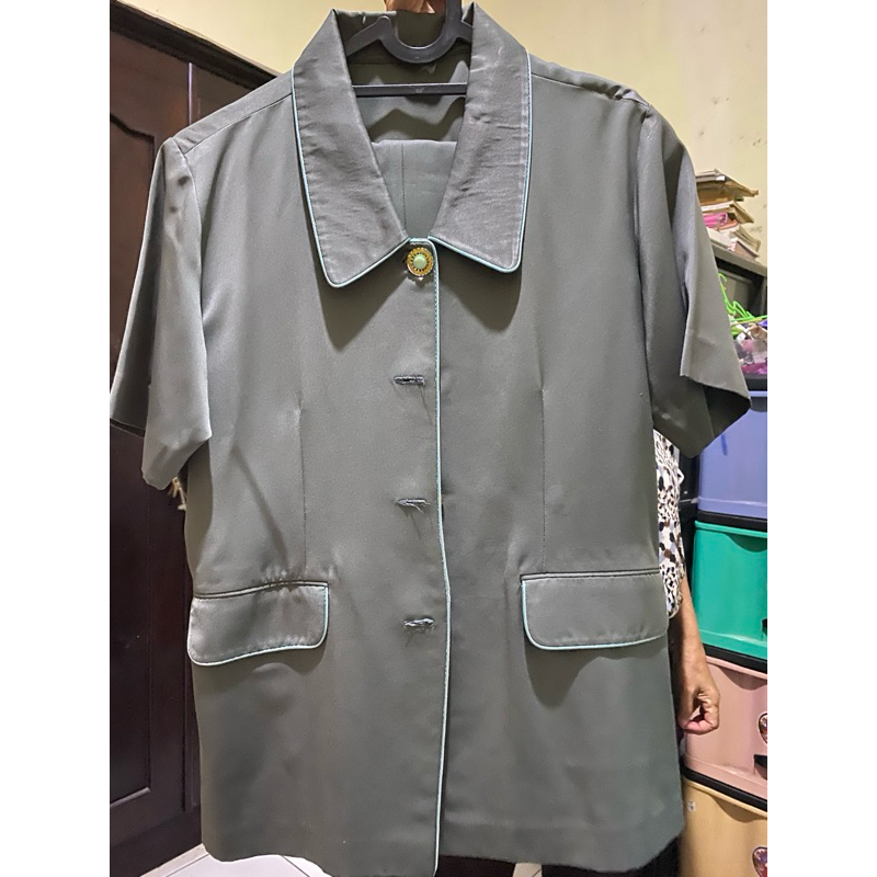 Preloved Setelan Safari Wanita