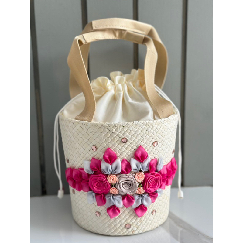 

iDk90 Tas Parcel EMBER BUNGA GAGANG VISBAN Tas Pandan Anyaman Hampers Goodiebag Souvenir