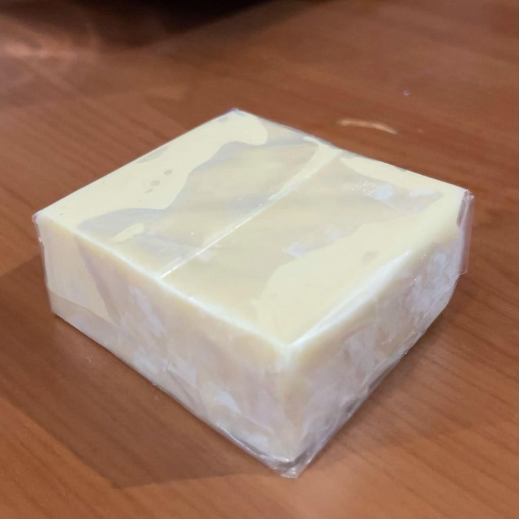 

Keju Meg Potongan +/- 80gr Cheddar Cheese