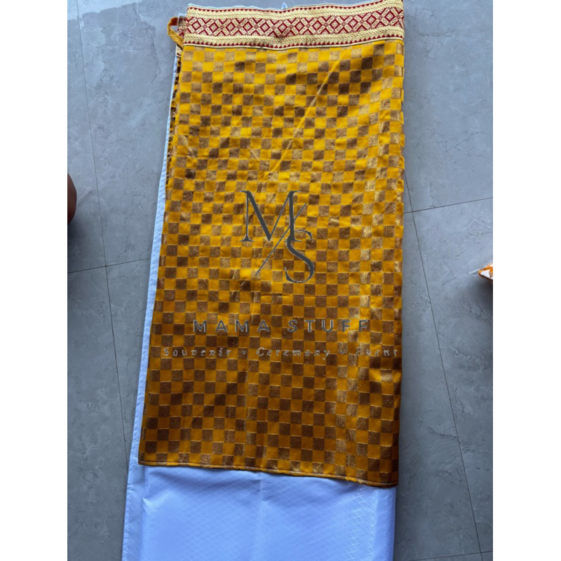 Wastra Pelinggih Singapore kotak