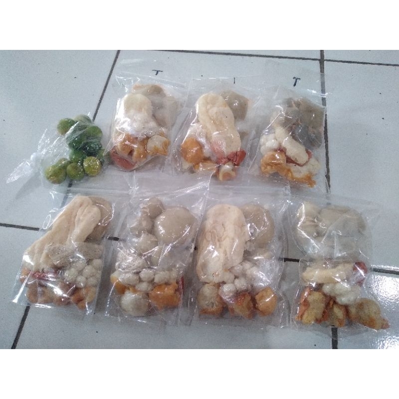 

BASO ACI AYAM SUWIR & TETELAN PEDAS MERCON