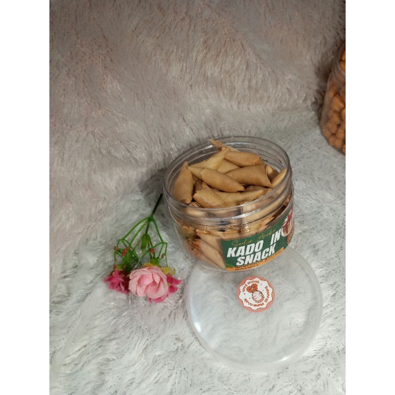 

sumpia ayam bandung, sumpia segitiga dari Snack in kado