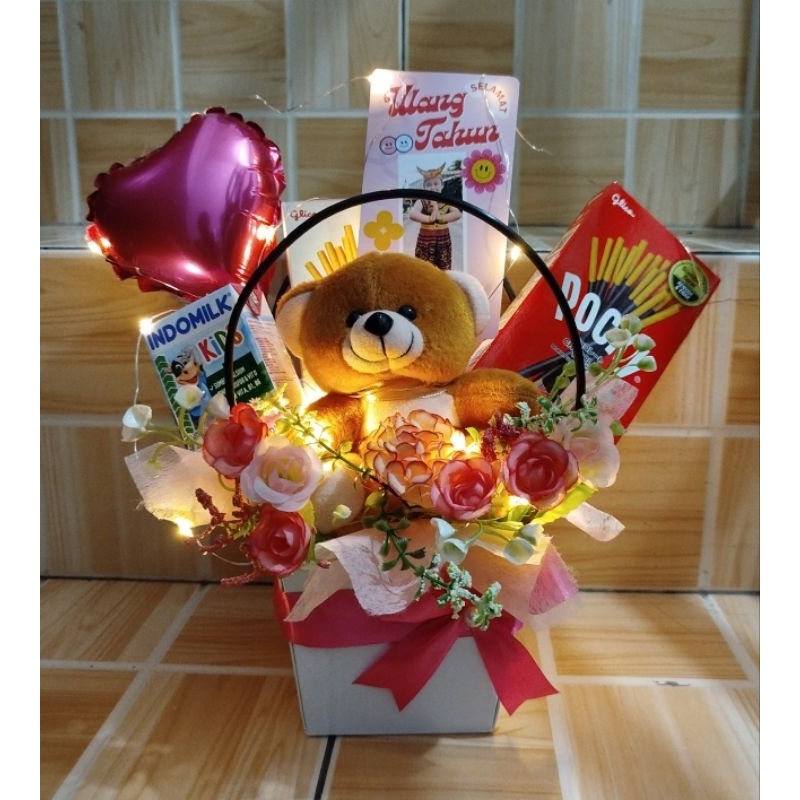 

buket boneka, bunga, snack