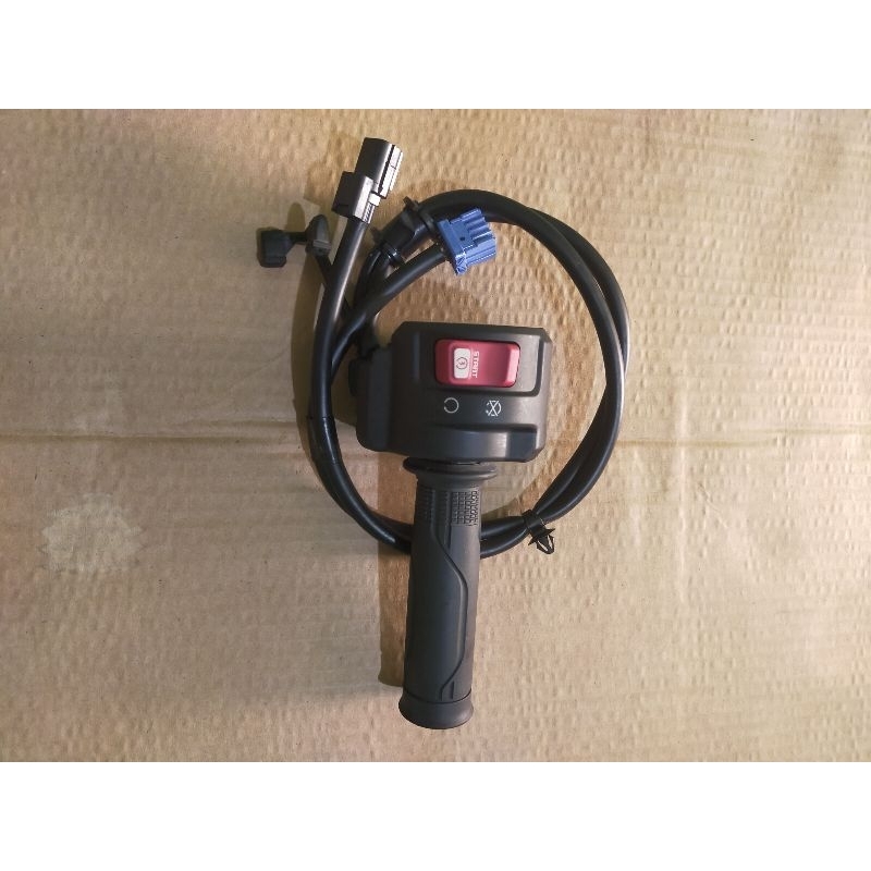 SAKLAR/HOLDER KANAN MOGE ORIGINAL