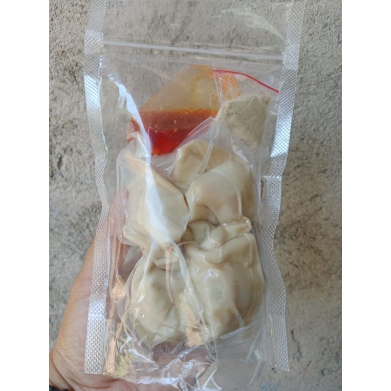 

pangsit pedas Chili oil