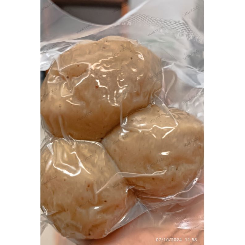 

Baso tulang rangu JUMBO per biji | Bocirat ( minimal 3 biji )