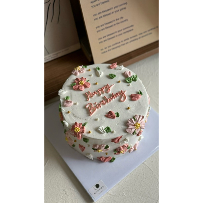 

Daisy Buttercream Cake custom kue ulang tahun
