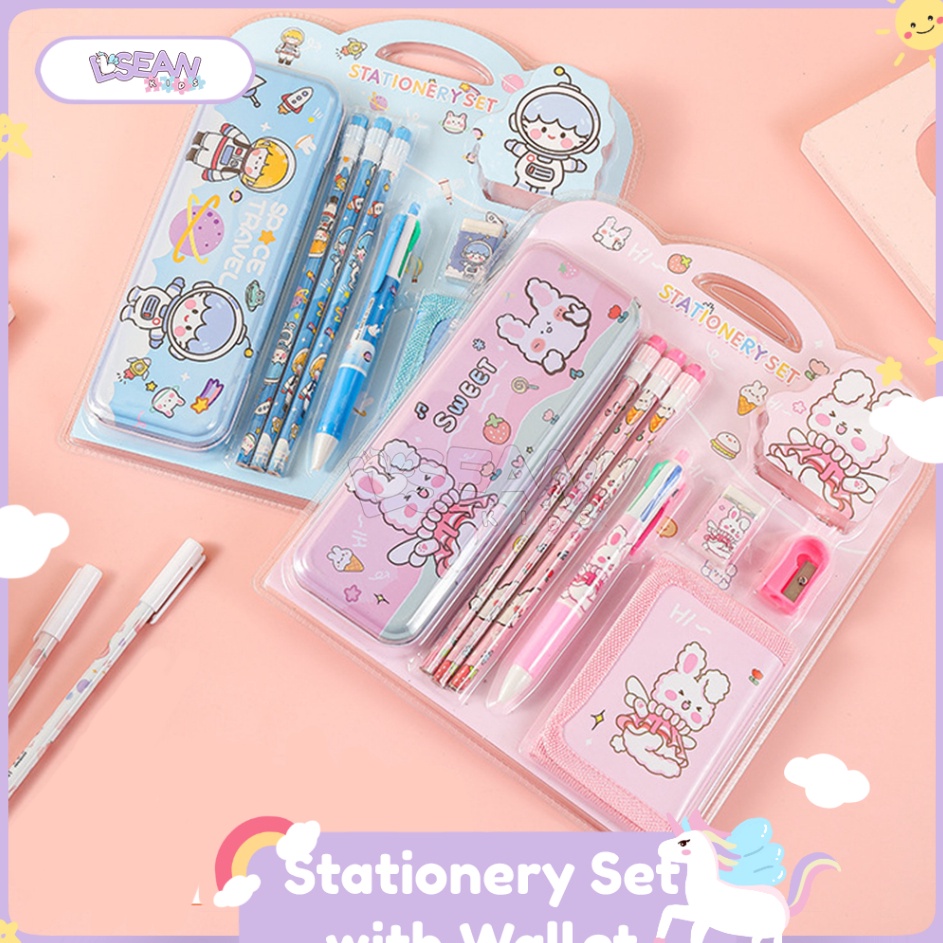 

Best Promotion SET ALAT TULIS ANAK SEKOLAH KARAKTER KARTUN LUCU 8 IN 1 PAKET GIFT BOX STATIONERY KOTAK PENSIL DOMPET PENSIL PENGHAPUS RAUTAN BOLPEN LENGKAP