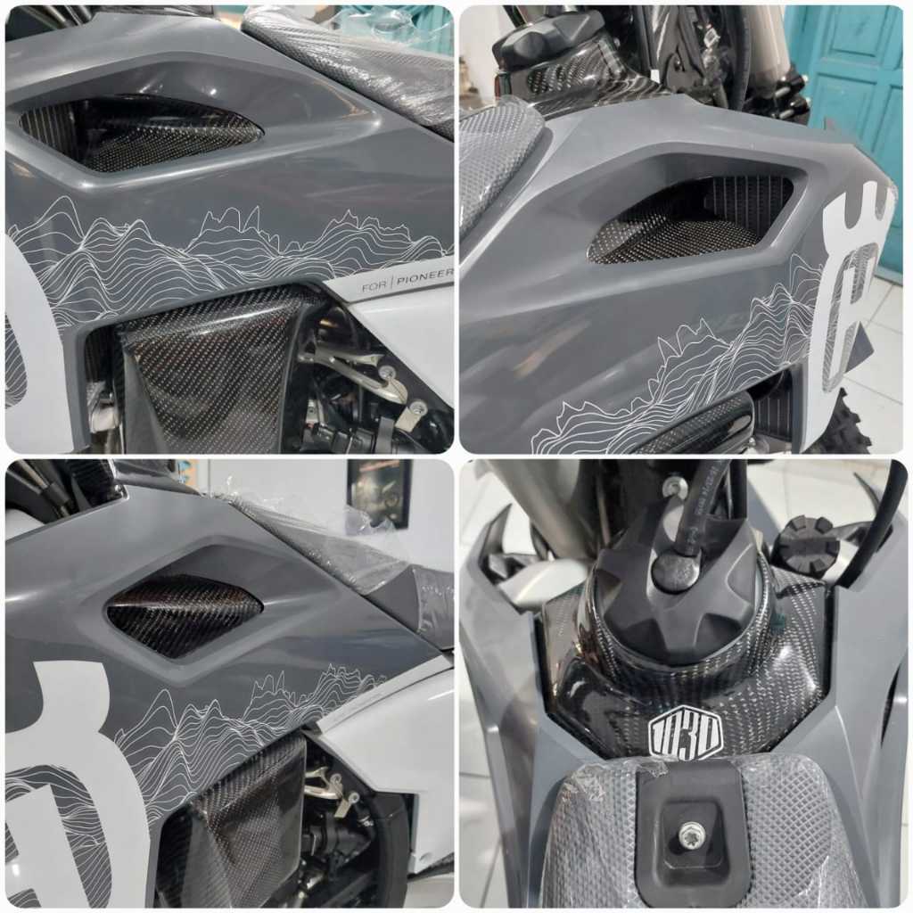 Cover Tangki carbon HUSQVARNA 2024 MERK 1030 Cover tangki Husqvarna Carbon tangki Husqvarna