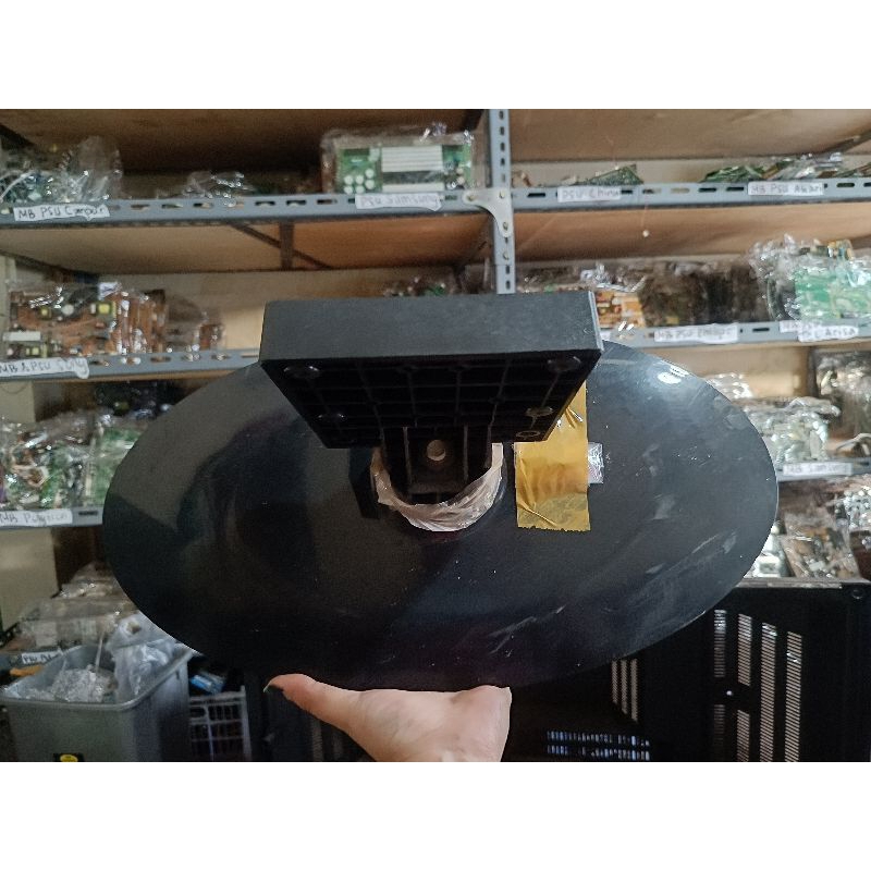 kaki stand tv led changhong LT32716