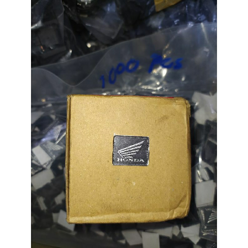 Emblem Honda / logo Honda / emblem stiker Honda Supra beat