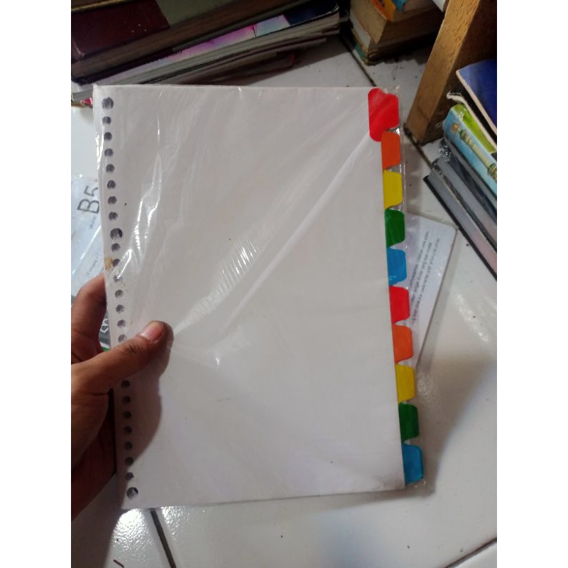 

isi beserta pembatas binder