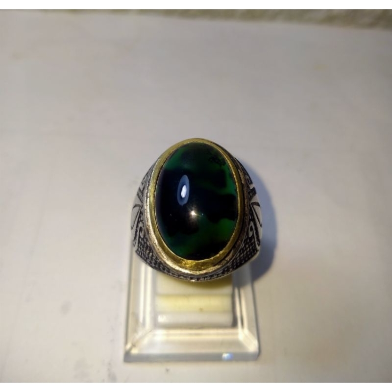 Batu bacan coklat