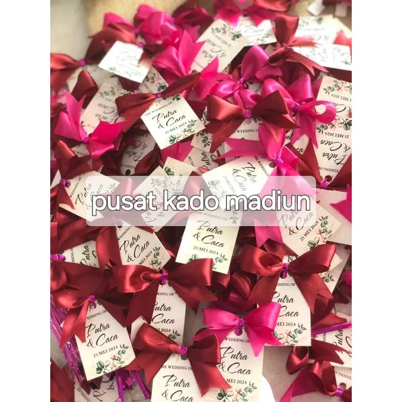 

( 55pc ) Pita & Tag souvenir siap pakai / pita souvenir pernikahan / kartu souvenir bisa request nama mempelai