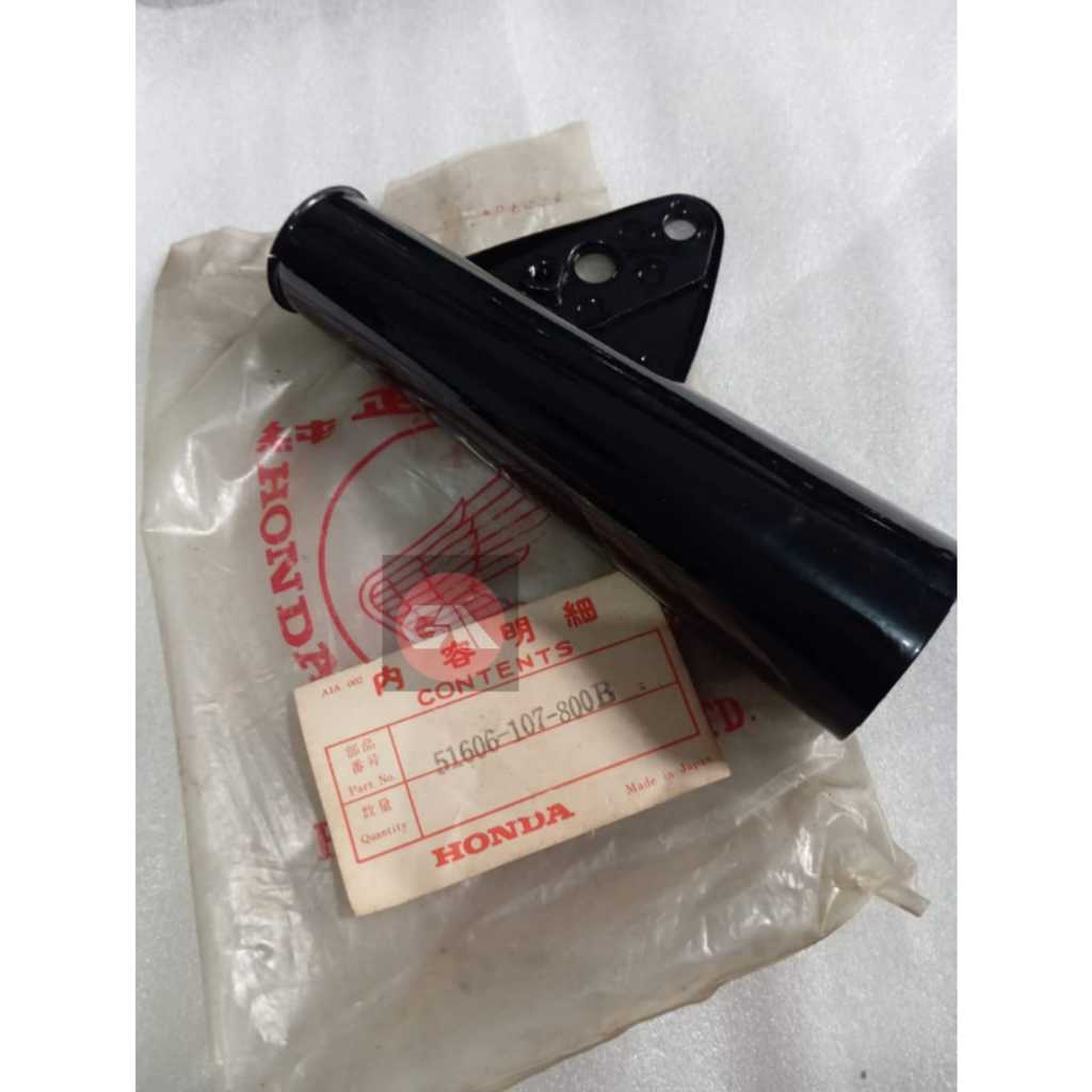 Kupingan lampu (R) CB 100 ORIGINAL HONDA WARNA HITAM
