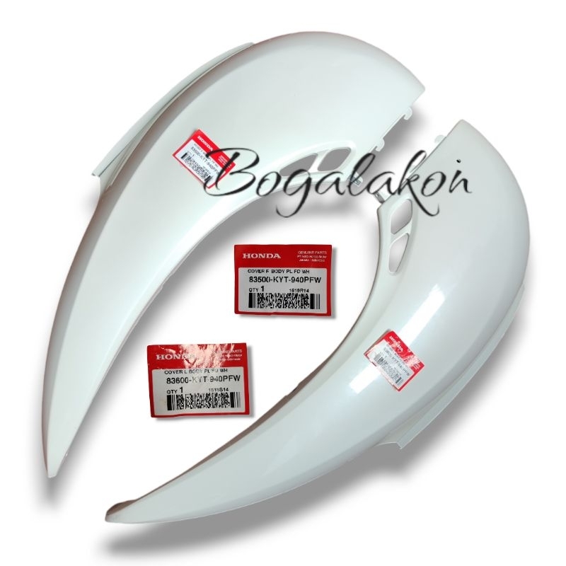 cover body tepong belakang scoopy karbu warna putih original ahm