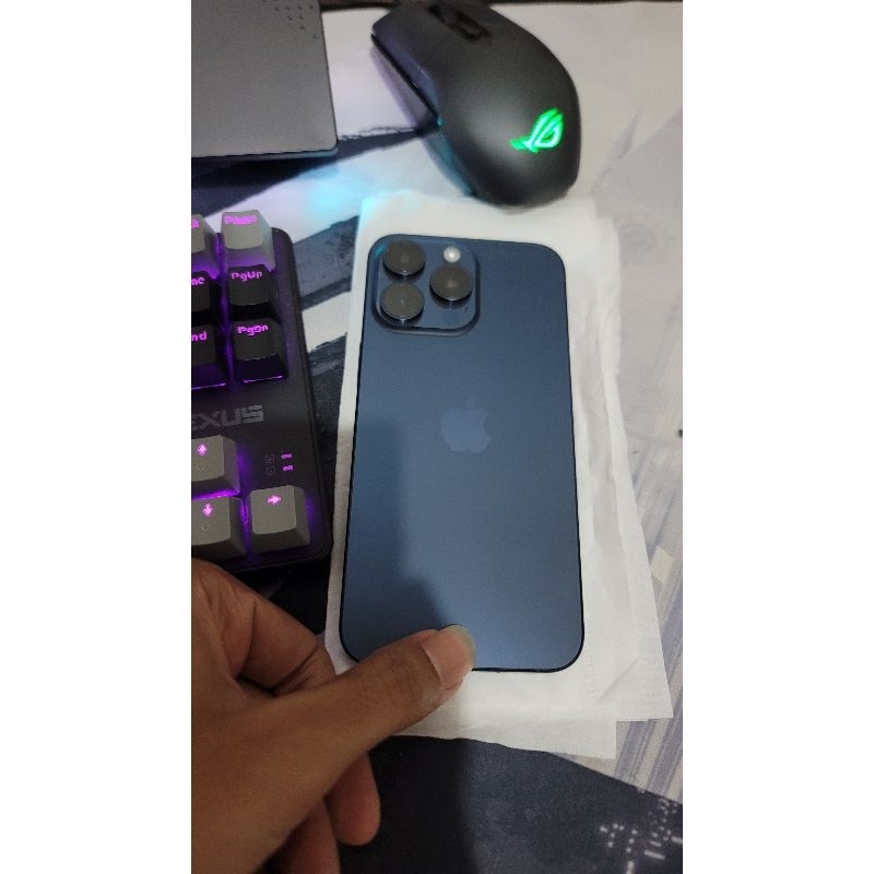 apple iphone 15 pro max 256gb garansi resmi iBox Blue Titanium fullset like new