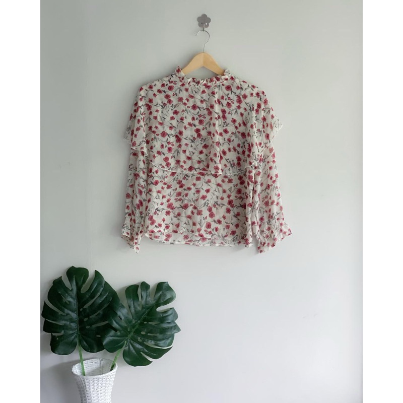 blouse sifon motif layer