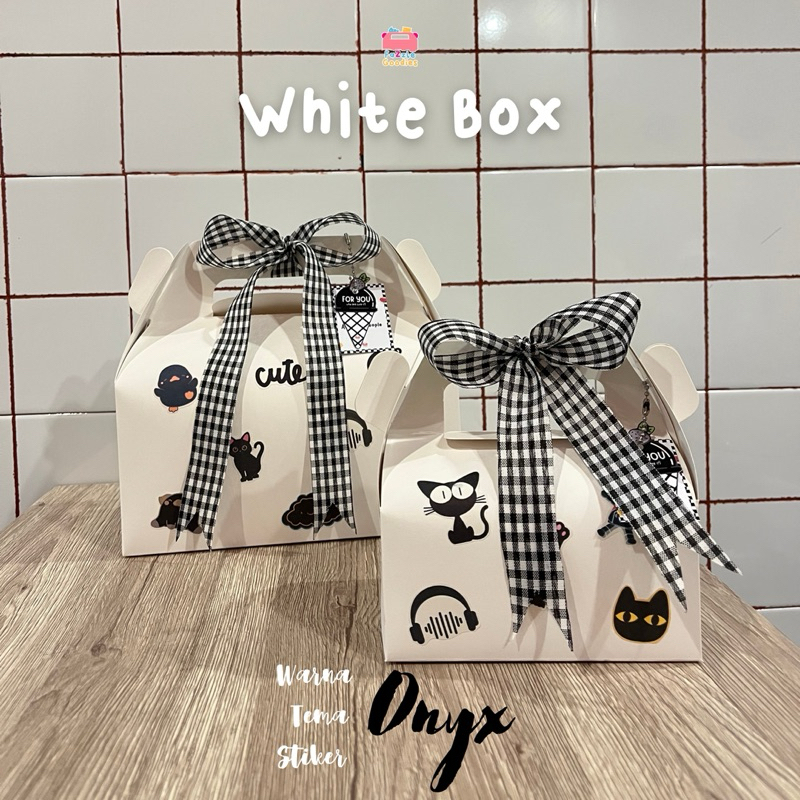 

White Gable Box Tema Stiker Onyx