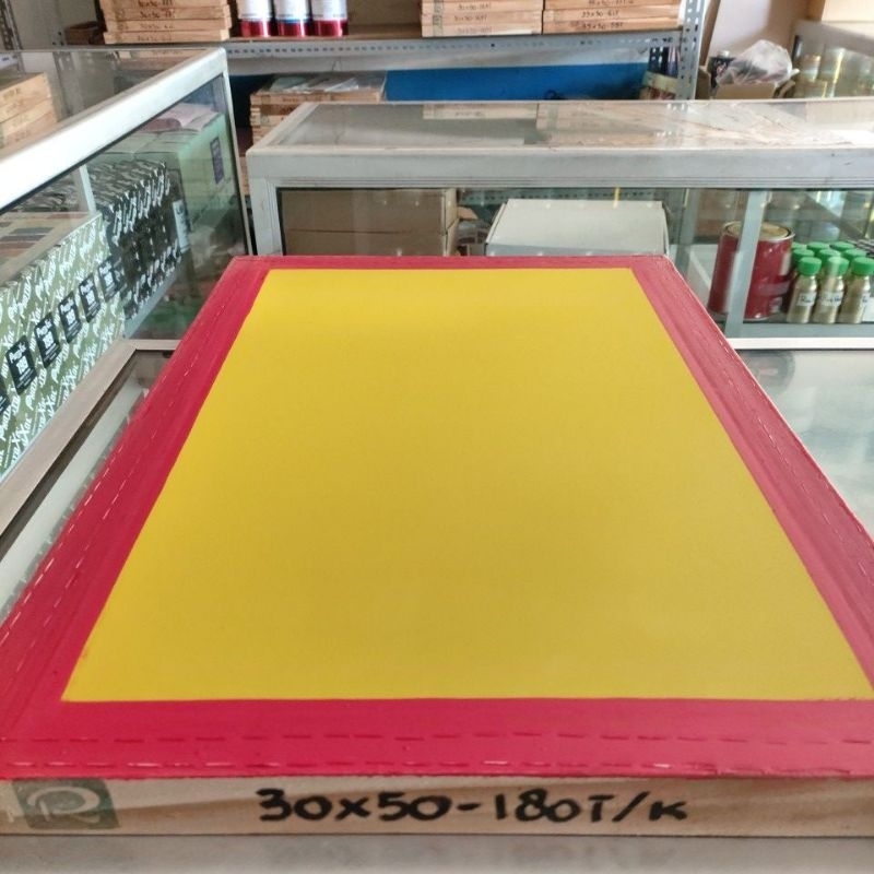 

Screen Uk 30 X 50 - 180T/ Kuning
