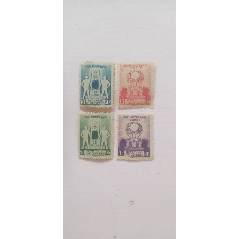 

perangko indonesia thn 1957. set 4.keping.