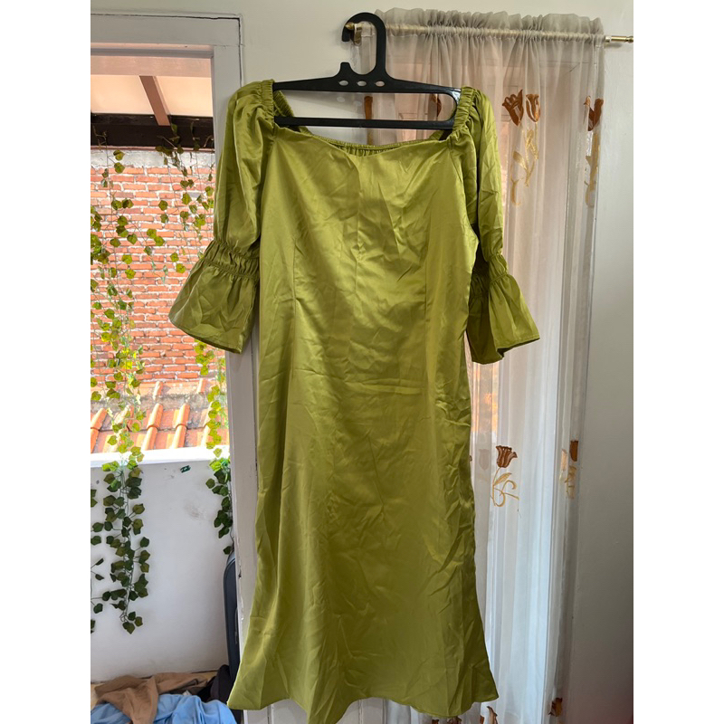 DRESS SATIN BRIDESMAID JUMBO HIJAU KONDANGAN BRIDES MAID BIGSIZE BESAR PLUSSIZE PRELOVED SILK DRESS 