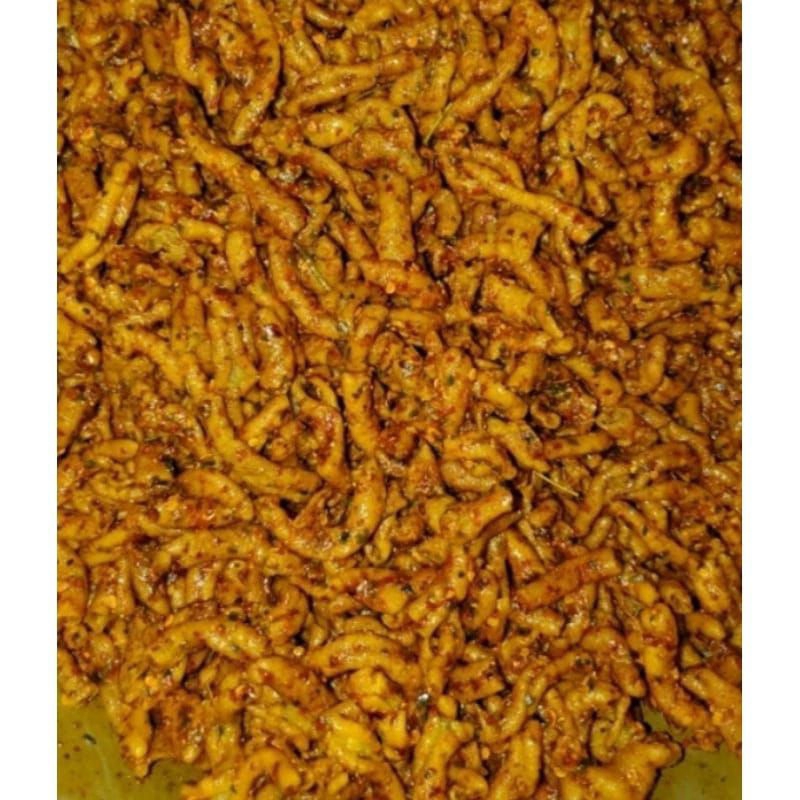 

1KG KRIPIK USUS CRISPY EXTRA PEDAS DAUN JERUK/ CEMILAN INSTAN