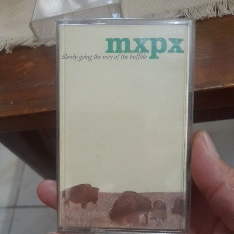 kaset pita MXPX slowly going the way of thr buffalo (K341)