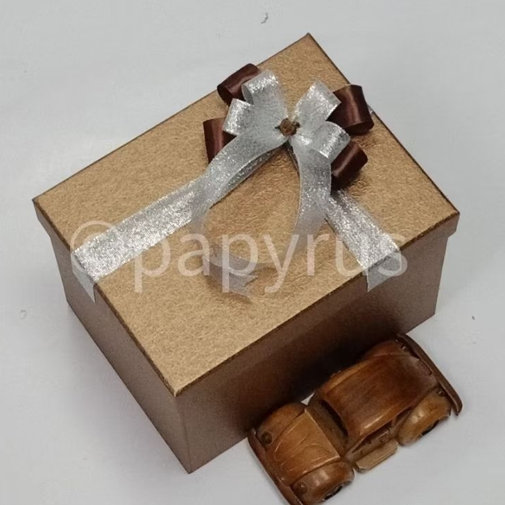 

PAPYRUS 15x20 Tinggi 15cm Kotak Kado Gift Box Hadiah V3