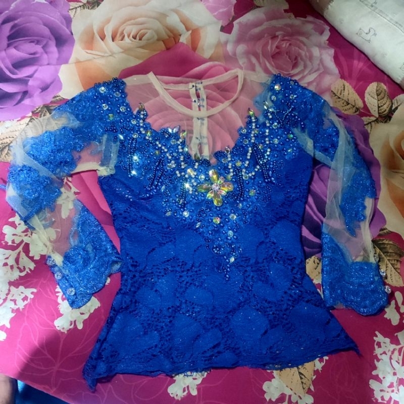 preloved likenew kebaya modern modifikasi  full payet