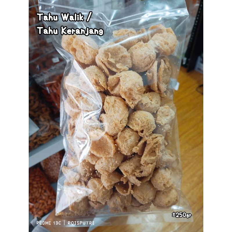 

KERIPIK TAHU WALIK / TAHU KERANJANG 250GRAM