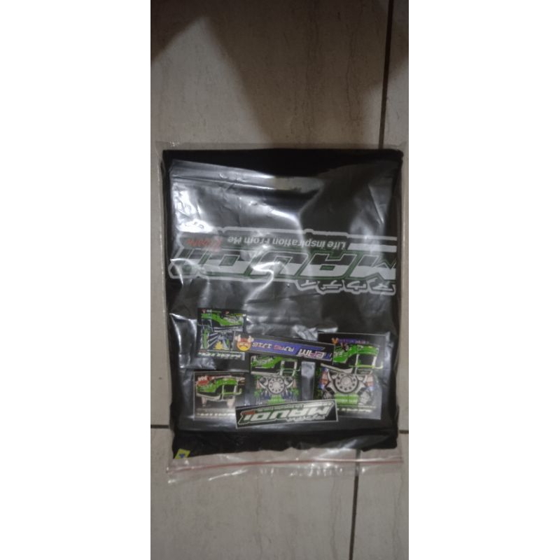 Kaos anak bus asyrof Maud + Stiker