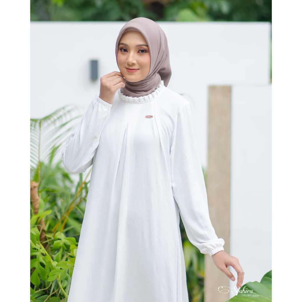 GAMIS PUTIH WANITA SIMPEL ELEGAN Gamis lebaran model baju lebaran terbaru