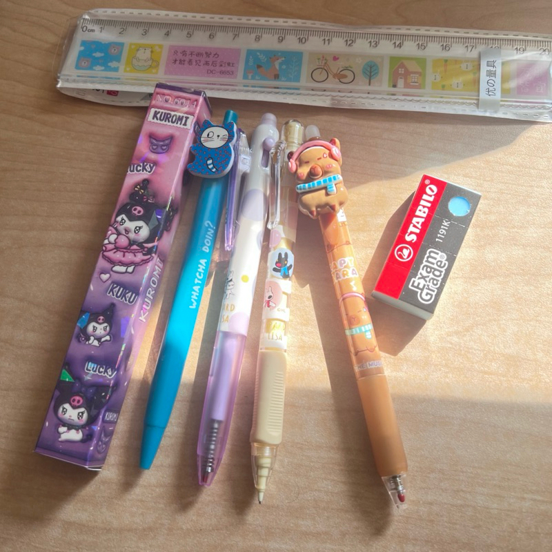 

Paket alat tulis Sanrio M&G Capybara Stabilo