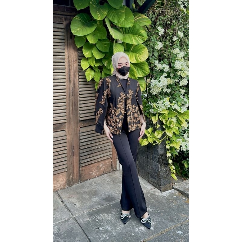 BLAZER BATIK CAPE MOTIF WAYANG