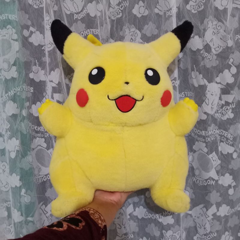 BONEKA POKEMON VINTAGE PIKACHU BESAR tomy