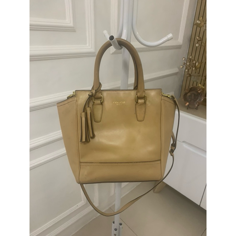 Preloved Coach Legacy