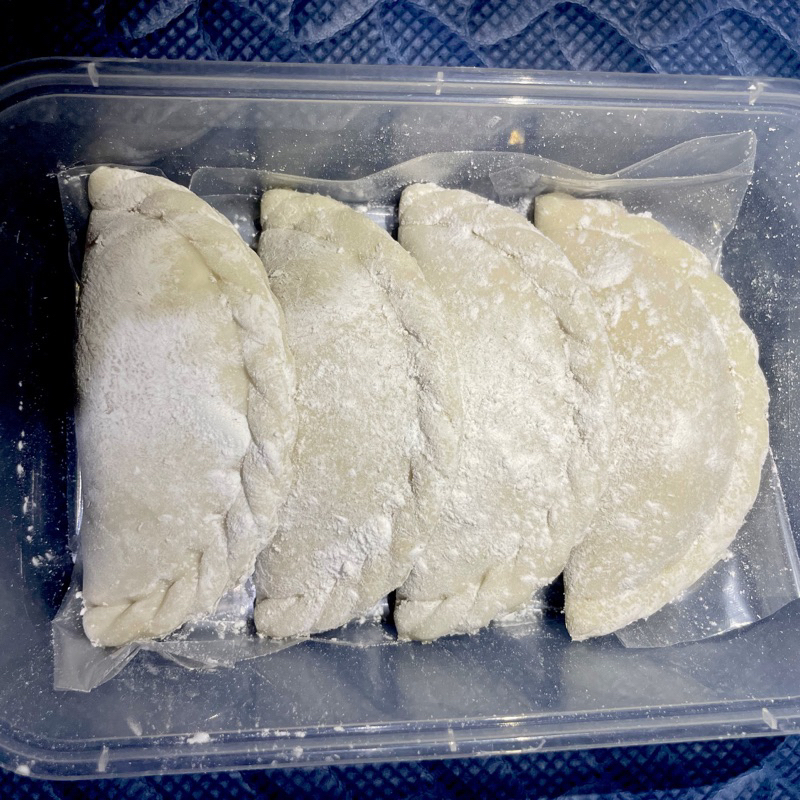 

Cireng homemade ayam suwir mix bakso pedas 4pcs
