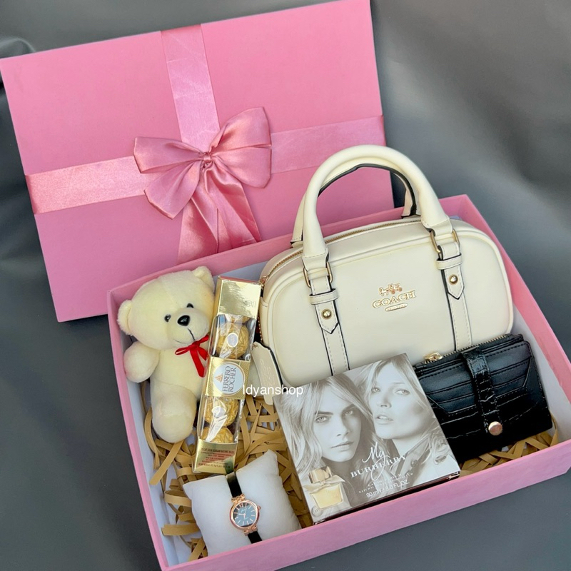 

HAYES PINK SERIES TAS PUTIH GIFTBOX TAS KADO VALENTINE HAMPERS GIFTBOX