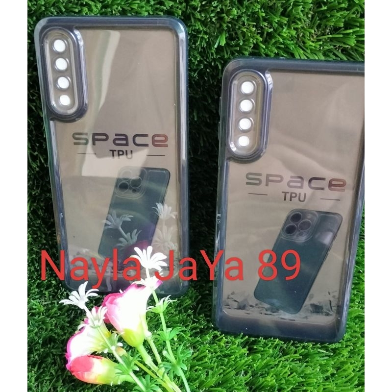 Softcase Samsung A7 2018 Silikon TPU Case Casing Clear Bening Hitam Bening Transparan Pelindung Bela