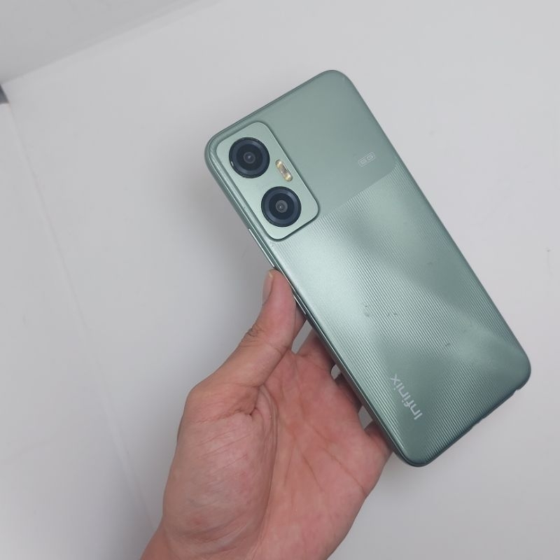 Infinix Hot 20 5G RAM 4+2/128 GB Second