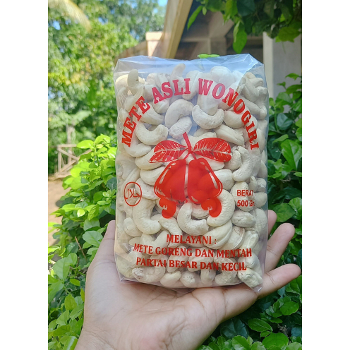 

Kacang Mete Mentah 500 gram Asli Wonogiri