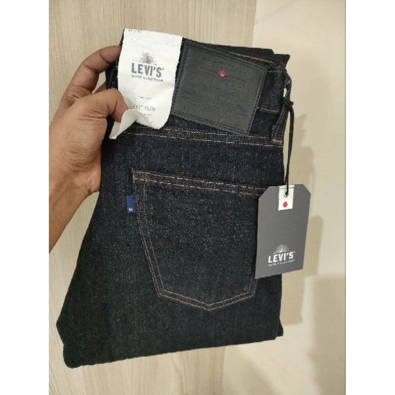 LMC LEVIS 511