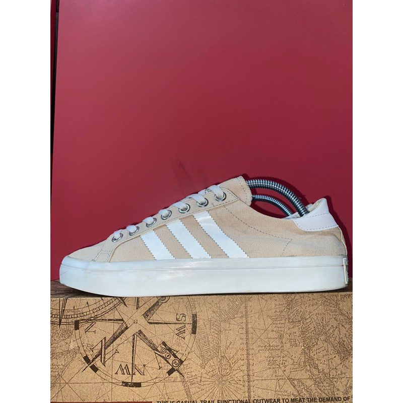 Adidas Court Vantage