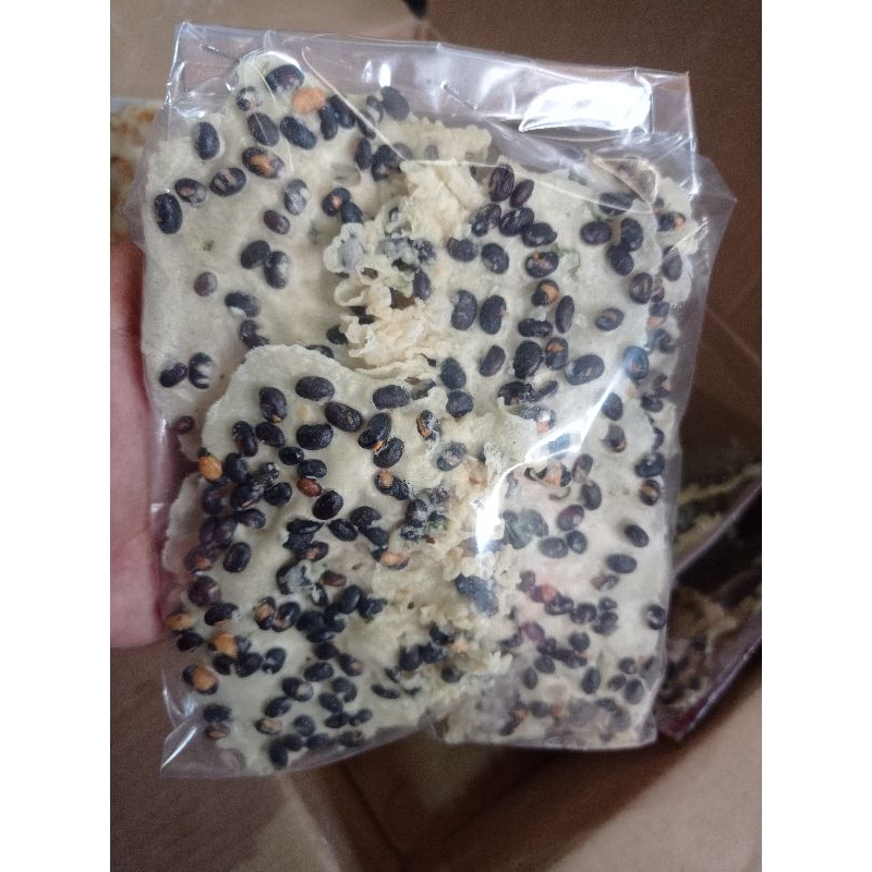 

peyek kedelai hitam enak dan gurihhh