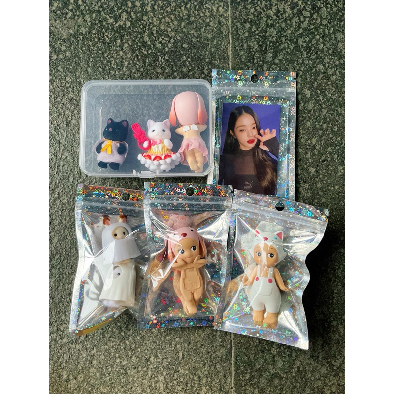 

PLASTIK ZIPLOK HOLOGRAM BINTANG (1 PACK = 10 PCS) & BOX CLEAR CASE FOR PHOTOCARD KPOP ALA SELKOR & SONNY ANGEL OR SYLVANIAN