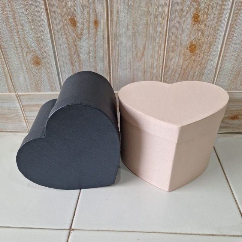 

hardbox love 20x15 cm/ box love semarang