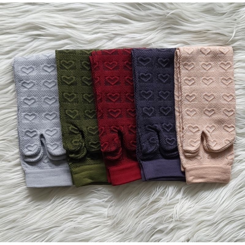 kaos kaki jempol TIMBUL emboss motif timbul hati wanita muslimah dewasa