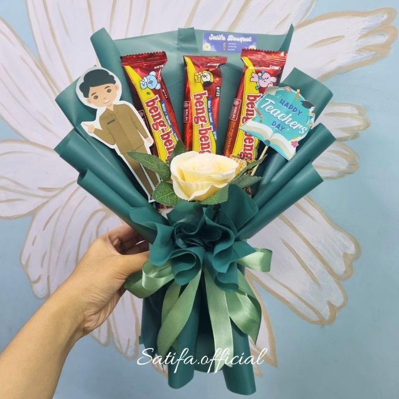 

Promo 7.7 (READY STOCK) Bouquet Beng Beng Hadiah Hari Ibu Bucket Snack Buket Bunga Teacher's Day