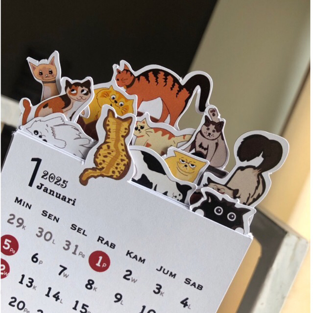 

Kalender Kucing 2025 Aesthetic by Tetesanwarna - Cats calendar FREE kayu penyangga kalender meja kerja estetik